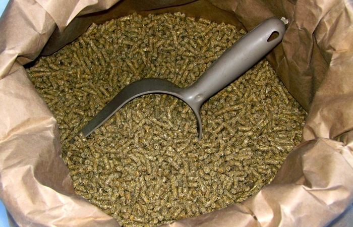 livestock feed pellets