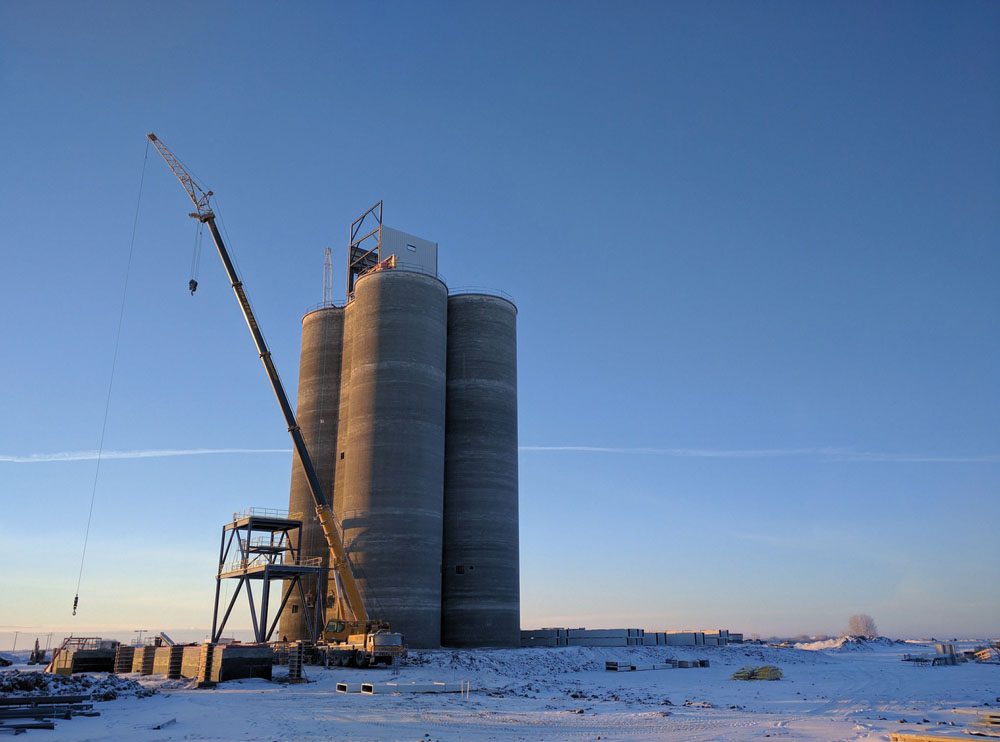 GrainsConnect Canada’s four new elevators and loop tracks — all virtually identical to the one currently under construction at Maymont, Sask. — are designed to greatly speed the transportation of Prairie grain.