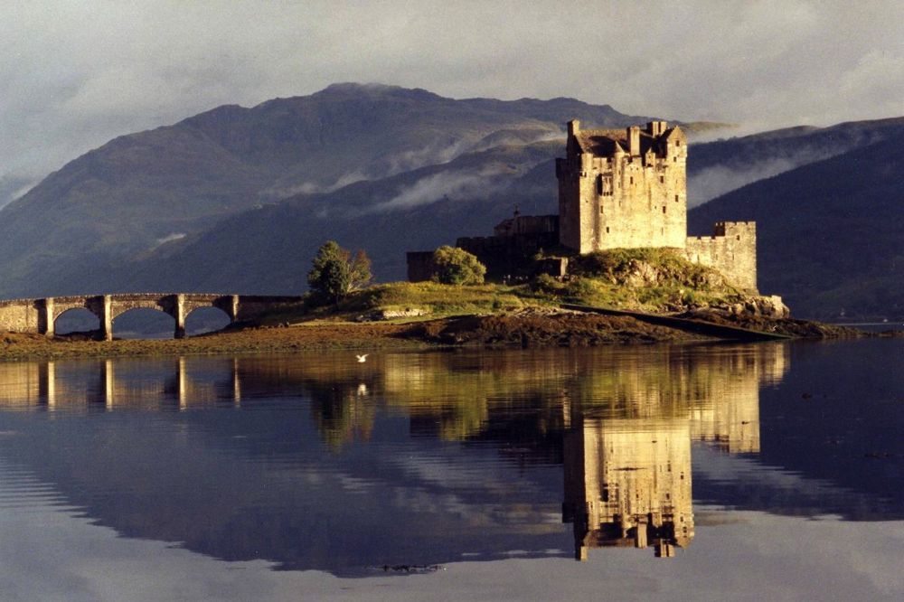 Eileen Donan Castle, Loch Duich, Scotland. (Cia.gov)
