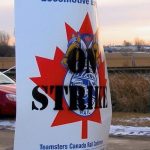 File photo from a Teamster-represented engineers’ picket at CN in Winnipeg in 2009. (Dave Bedard photo)