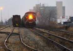 Go bigger on interswitching pilot, grain groups urge Ottawa