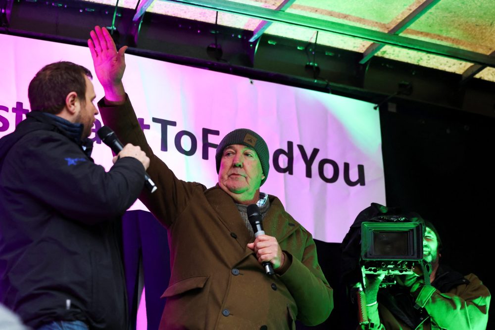 British television presenter and farm owner Jeremy Clarkson gestures, as he reacts to a media question during a demonstration protesting against the Labour government’s new agricultural policy, which includes a budget measure expected to increase inheritance tax liabilities for some farmers, in London, Britain, November 19, 2024. REUTERS/Toby Melville
