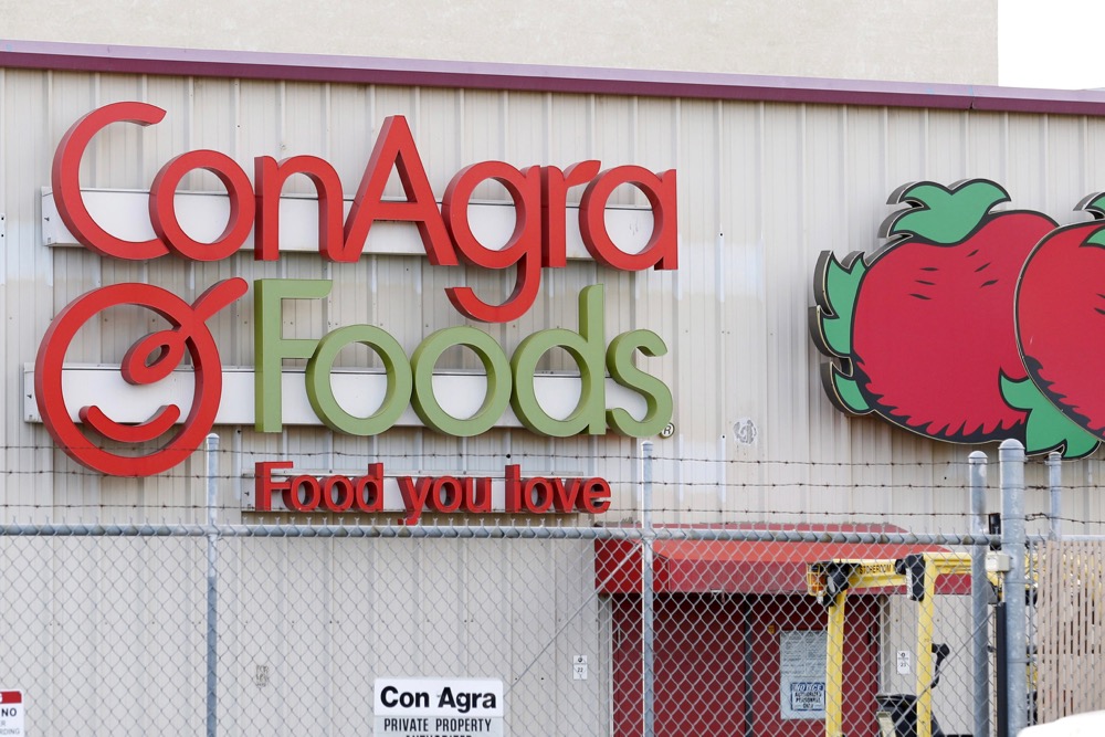 File photo of a Conagra production facility at Oakdale, Calif., about 150 km east of San Francisco, on Dec, 18, 2015. (Photo: Reuters/Fred Greaves)
