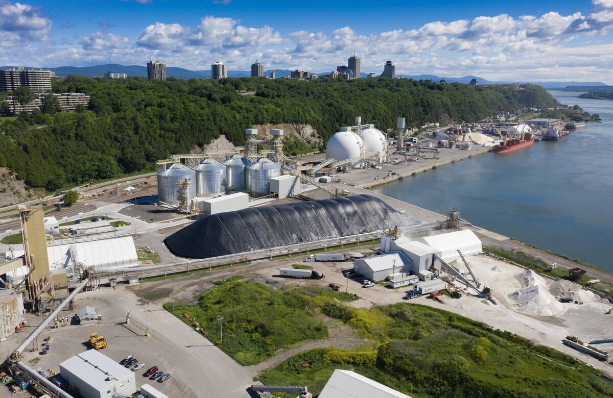 Parrish & Heimbecker, Limited has acquired a deep-water bulk marine export terminal in Quebec City. Photo: contributed
