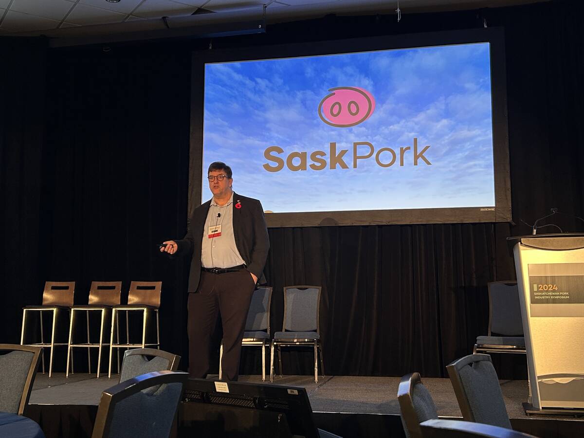 The Canadian Pork Council’s Stephen Heckbert spoke at the Saskatchewan Pork Industry Symposium in November 2024. Photo: Janelle Rudolph