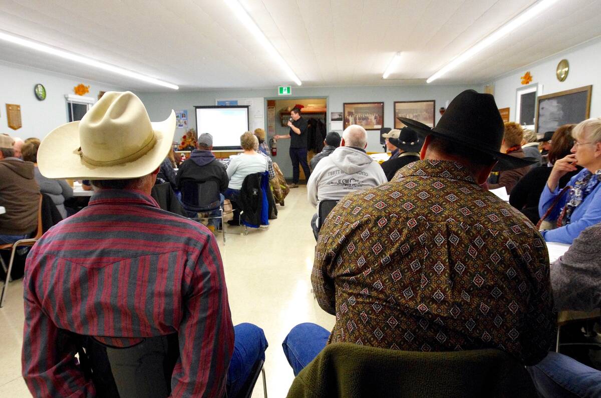 Manitoba Beef Producers members pile into the room in fall 2019 for one of the organization's district meetings. Photo: Alexis Stockford
