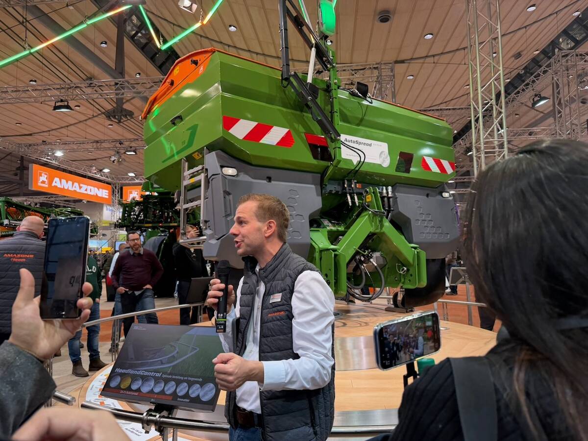 Stephan Horstmann talks about Amazone’s AutoSpread technology with a group of international journalists. AutoSpread is the culmination of many innovations automating the company’s fertilizer spreaders. Photo: John Greig