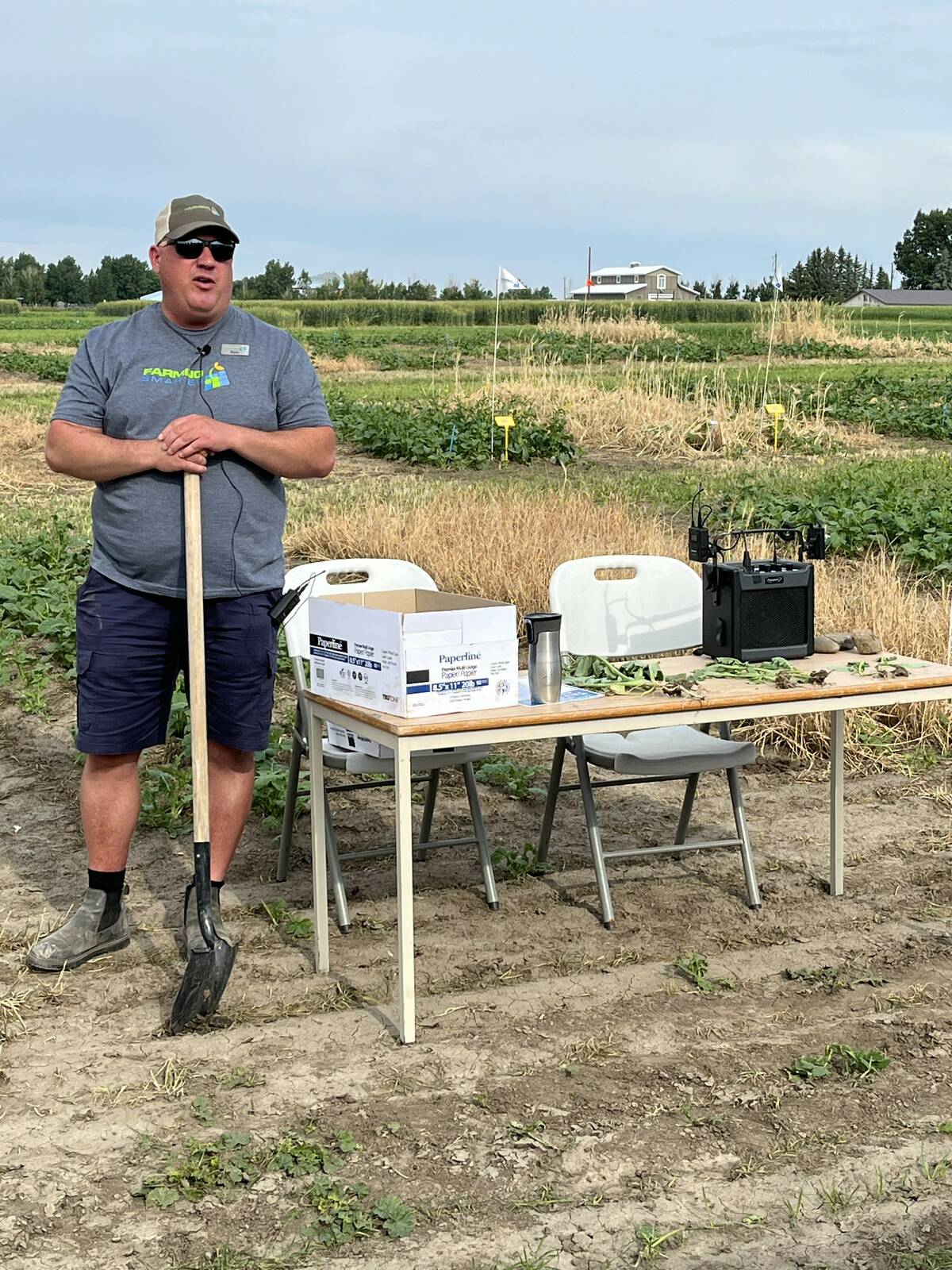 Photo by Greg Price
Kevin Coles, executive director of Farming Smarter, kicked off the first of two days of field school in late June, showcasing some of the trial studies the organization has done involving possible cover crop benefits in southern Alberta.