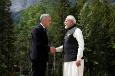 Canadian Prime Minister Mark Carney and India’s Prime Minister Narendra Modi shake hands before posing for a photo during the G7 Leaders’ Summit in Kananaskis, in Alberta, Canada, June 17, 2025. Photo: REUTERS/Amber Bracken
